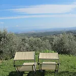 Lantgård La Casaccia Guelfi *