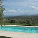 Lantgård La Casaccia Guelfi *