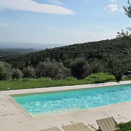 Farm stay La Casaccia Guelfi